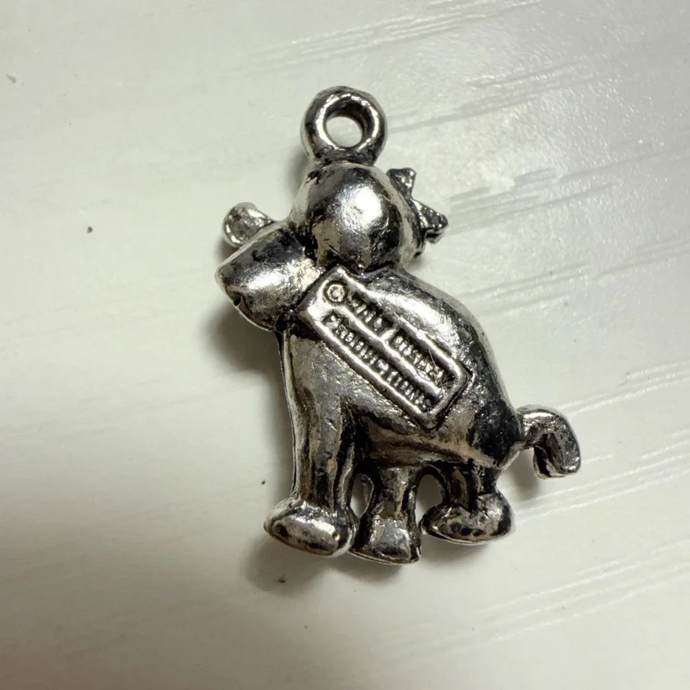 Lot of Disney Parks Small Pieces Magic Mickey Minnie Dumbo Keychain Pin Charm